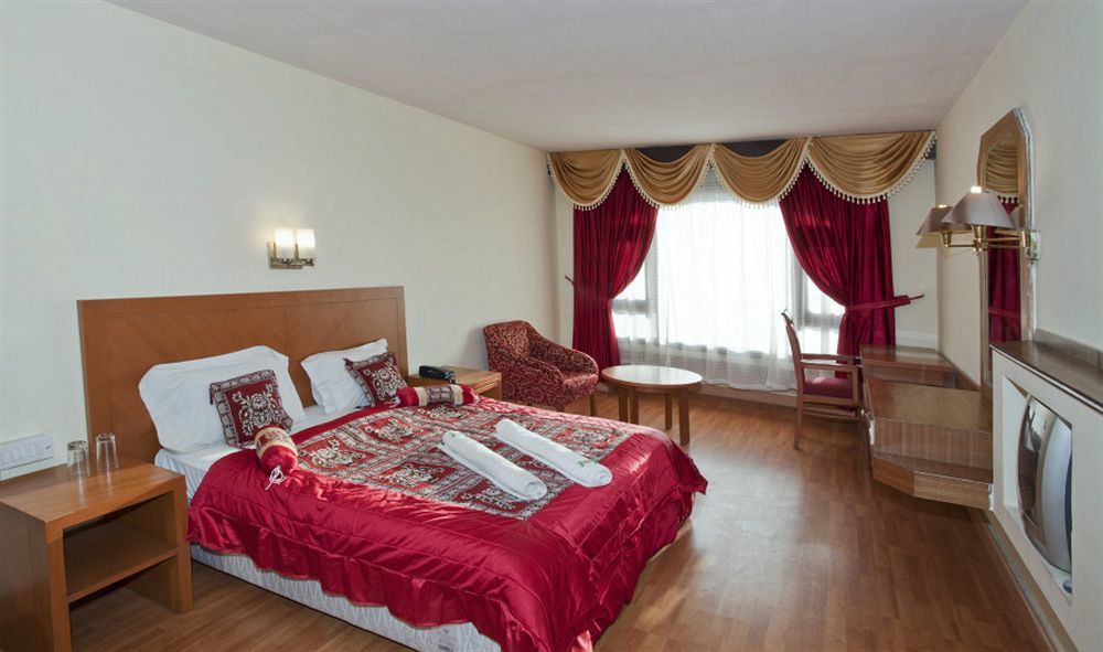 Fabhotel Khems Shoram Palace Road Udagamandalam Exterior foto