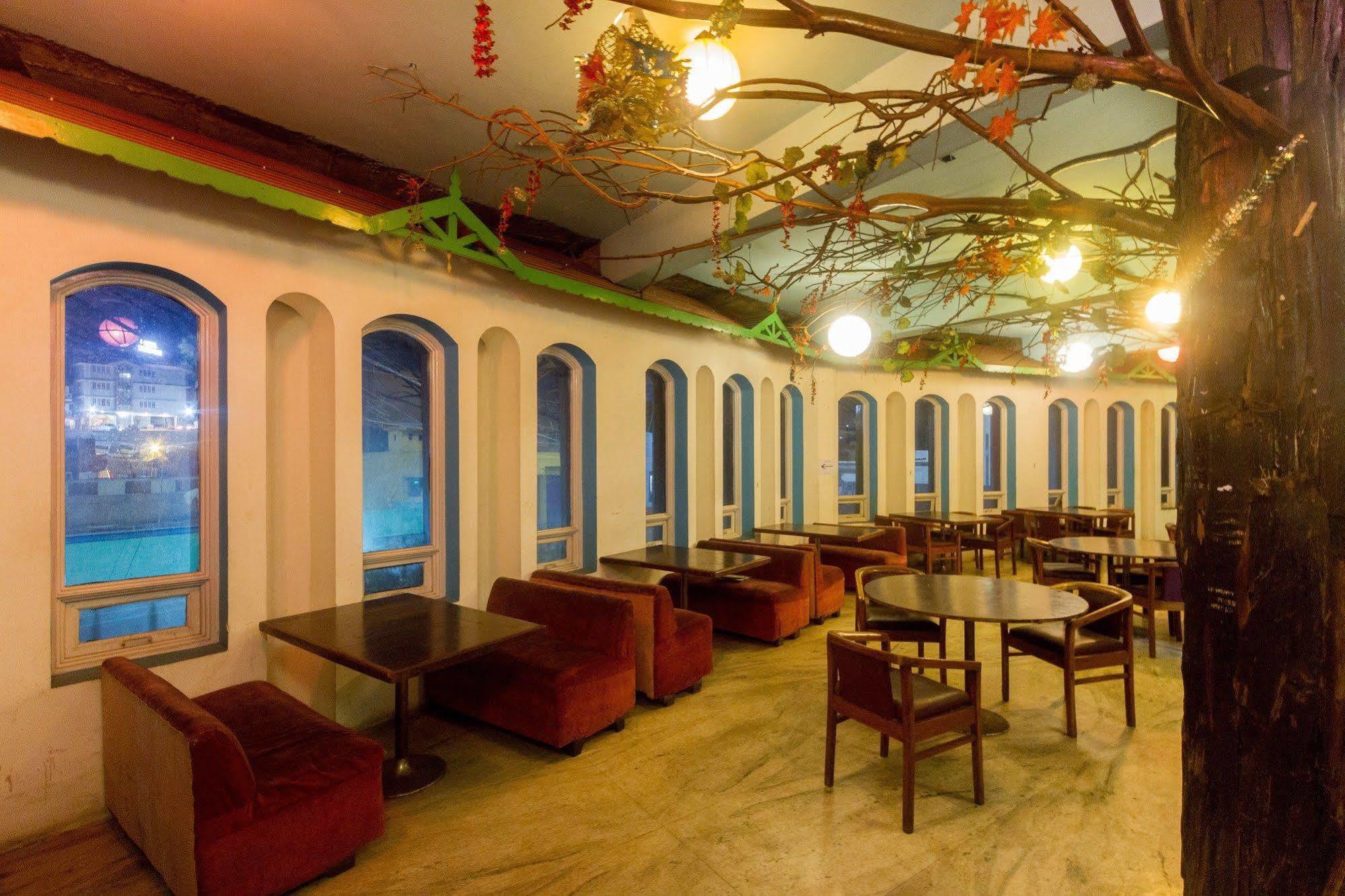 Fabhotel Khems Shoram Palace Road Udagamandalam Exterior foto