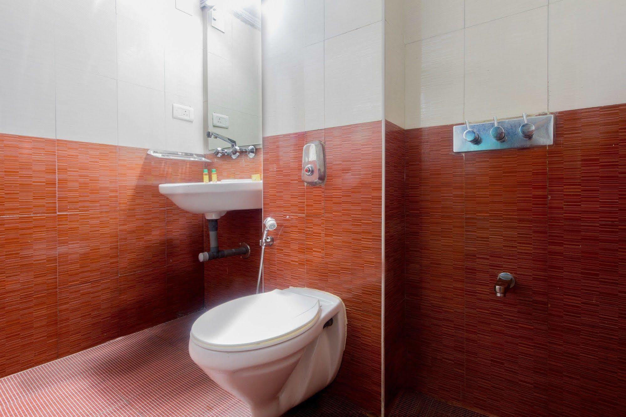 Fabhotel Khems Shoram Palace Road Udagamandalam Exterior foto